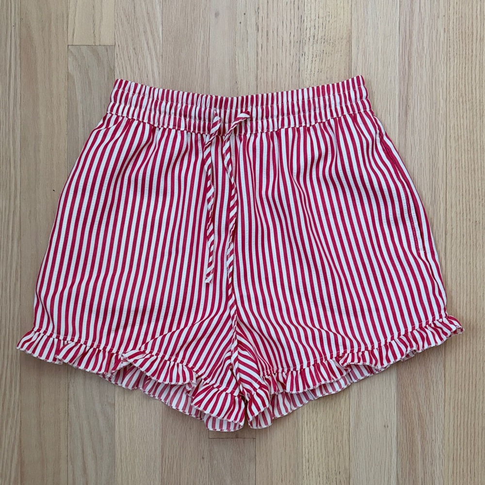 Red Stripe Ruffle Hem Women's Shorts